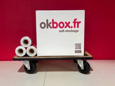 okbox garde meuble cholet box stockage chariot de manutention